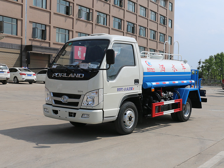 福田灑水車前右面圖