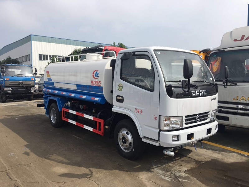 東風5噸灑水車