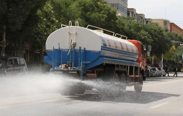 小型綠化灑水車